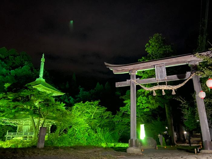 安久津八幡神社ライトアップ