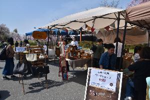 桜マルシェ01