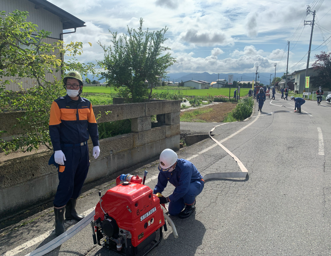 小其塚部落と矢野目地区の継ポンプ訓練01