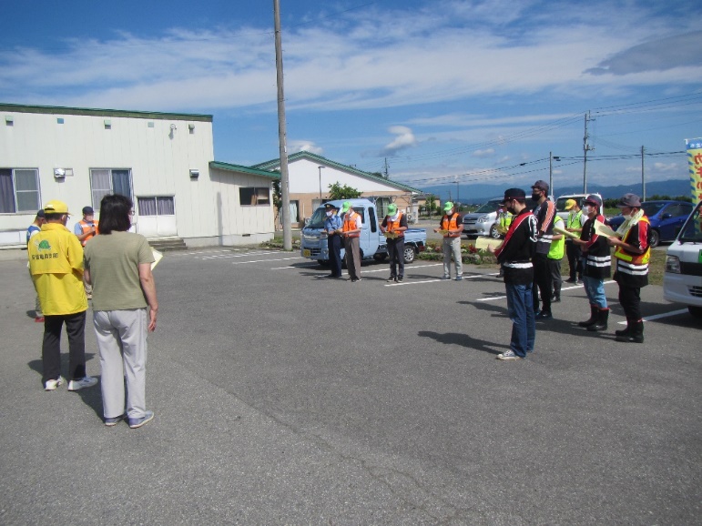 防犯交通安全キャラバン02