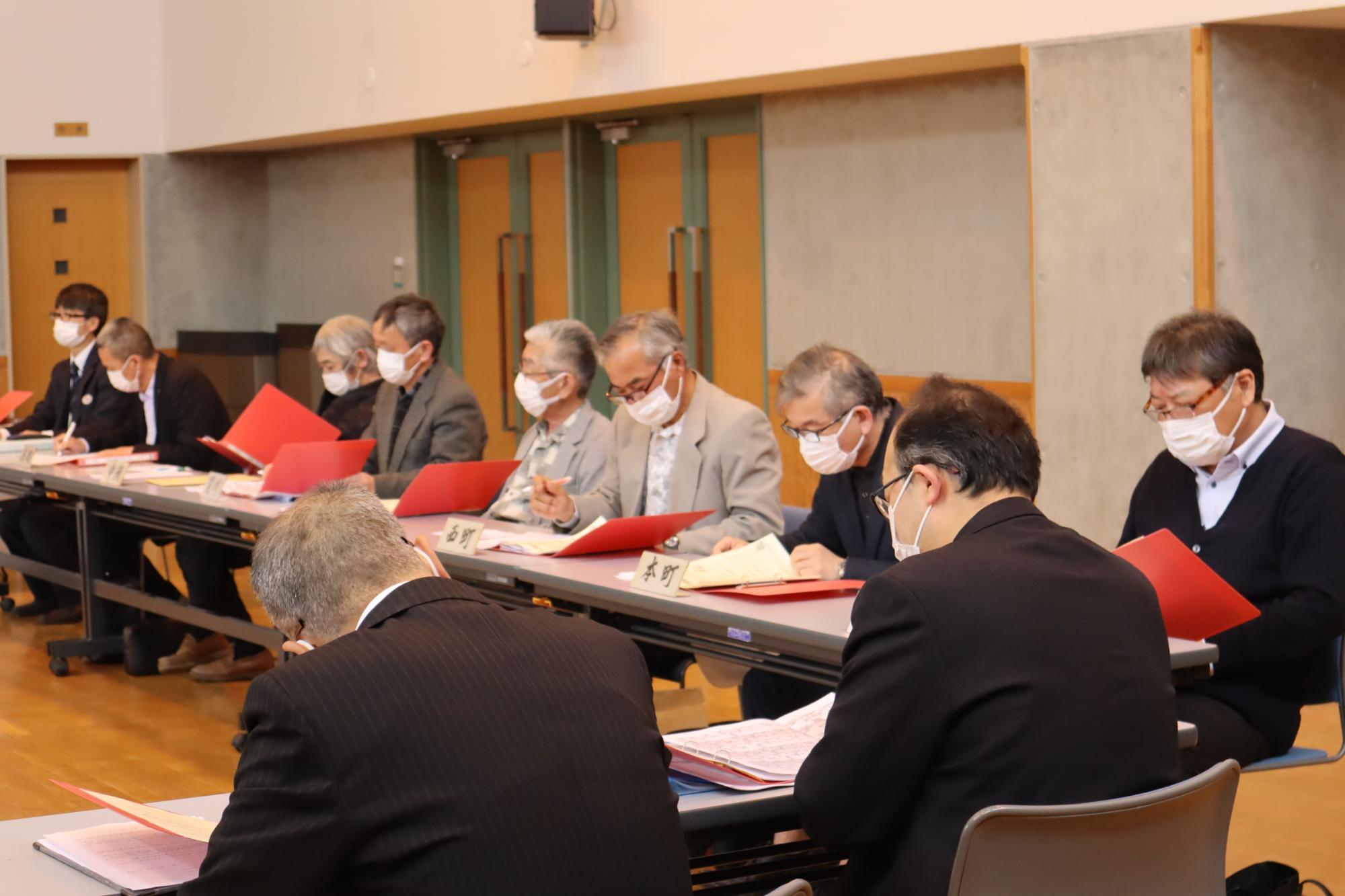 糠野目地区での台帳配布