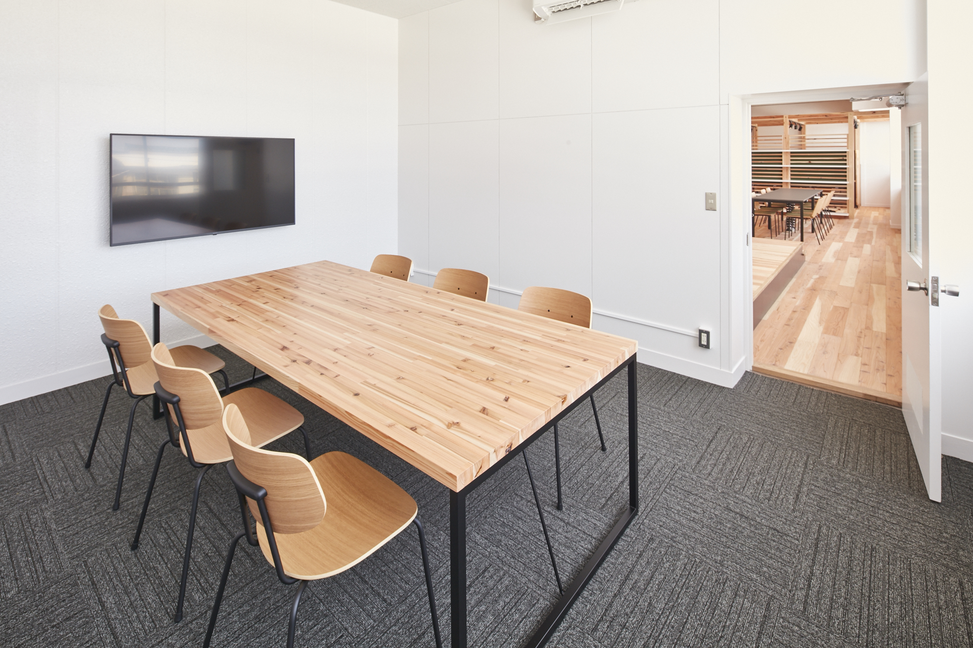 ミーティングルーム