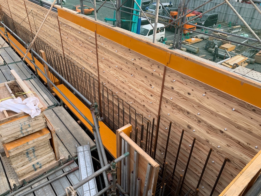 町産木材型枠の様子