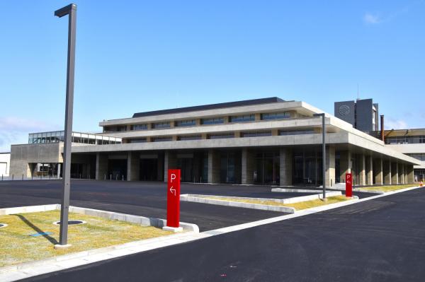 高畠町役場庁舎