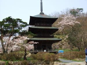 安久津八幡神社三重塔